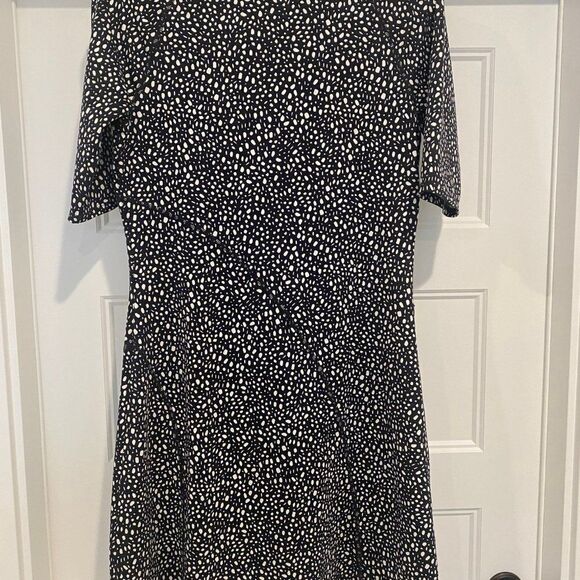 Title Nine Sayonara Cafe Sleeve Black/White Dot Activewear Dress, Size Medium - Picture 5 of 7
